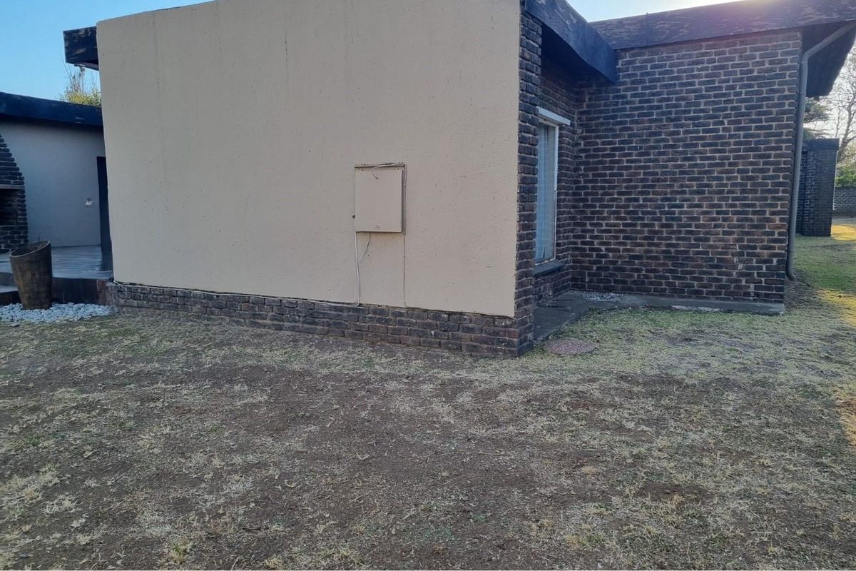 "Your Dream Home Awaits in Sharon Park!" - Photo 5