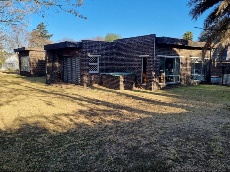 "Your Dream Home Awaits in Sharon Park!" - Photo 7