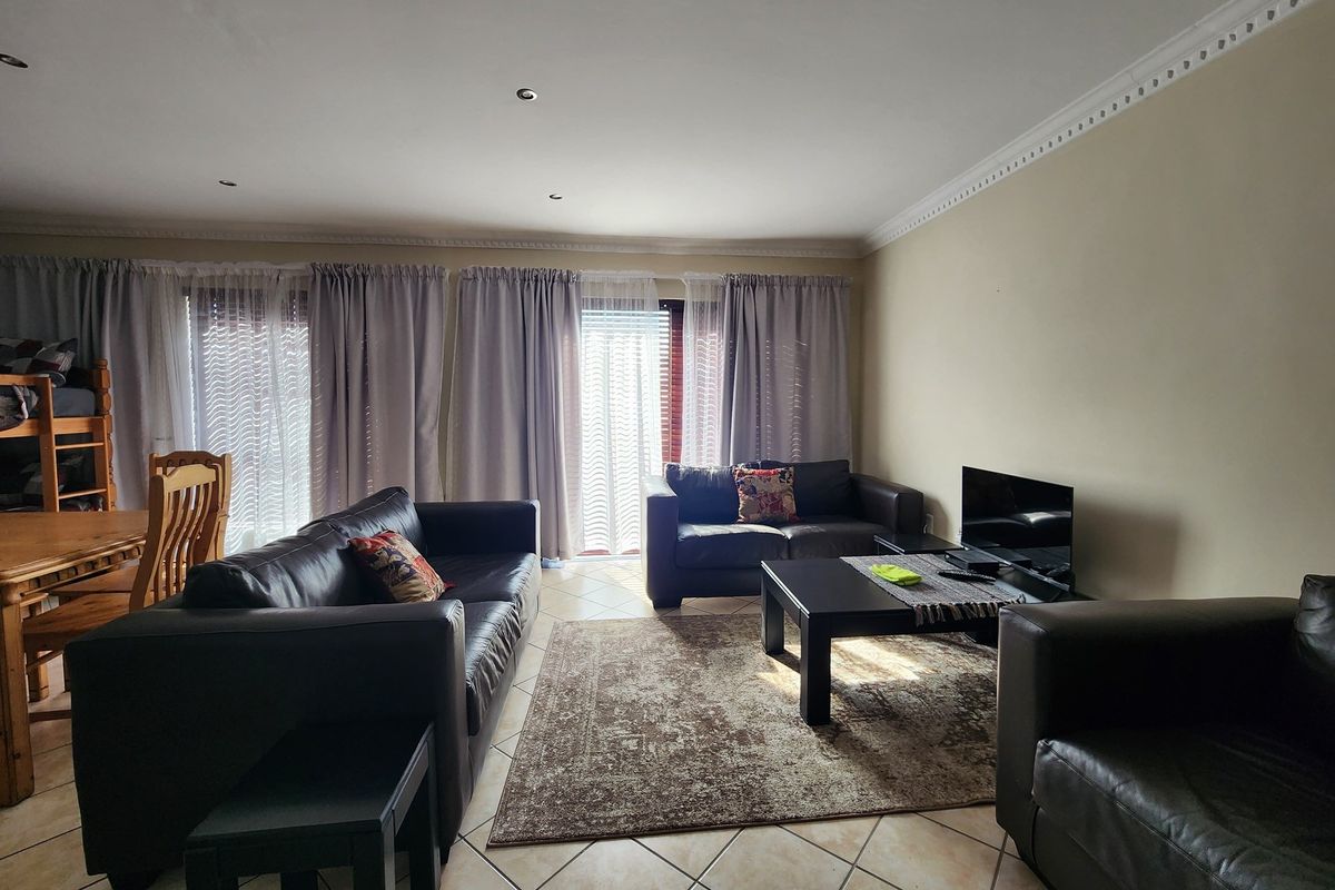 Modern Coastal Elegance - Just Steps from the Ocean - Photo 4