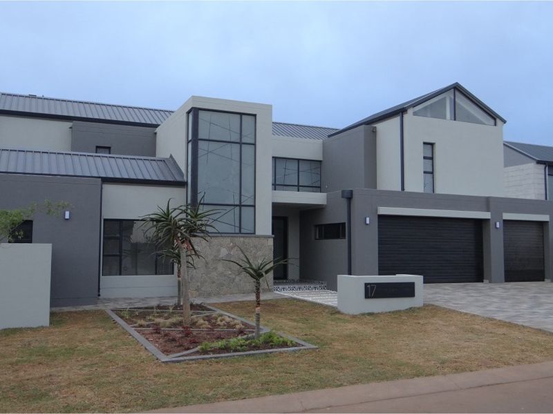 5 Bedroom House in Midstream Heights - Photo 3