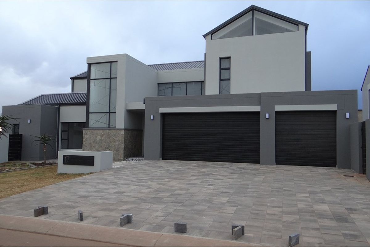 5 Bedroom House in Midstream Heights - Photo 2