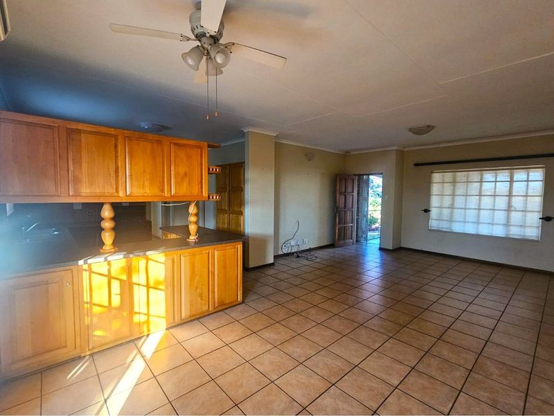 Exclusive 3-Bedroom Home in Acacia Views,  Comfort,  Security and Location in One! - Photo 7
