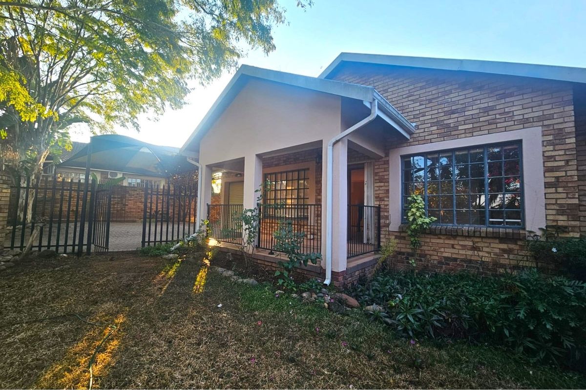 Exclusive 3-Bedroom Home in Acacia Views,  Comfort,  Security and Location in One! - Photo 4