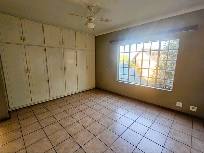 Exclusive 3-Bedroom Home in Acacia Views,  Comfort,  Security and Location in One! - Photo 10