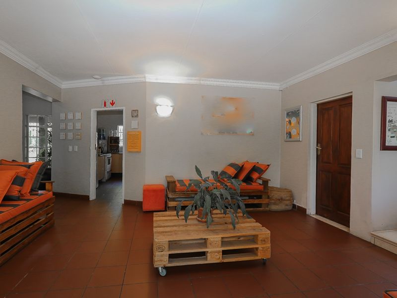 Farm-Style Freedom Meets Elegant Living in Farmall, Randburg - Photo 5