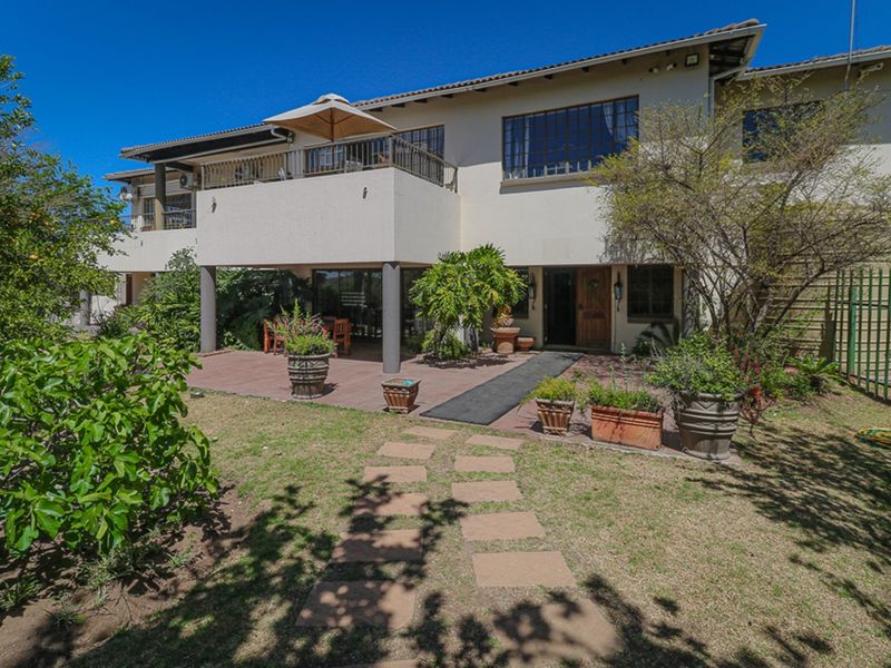 Farm-Style Freedom Meets Elegant Living in Farmall, Randburg - Photo 3