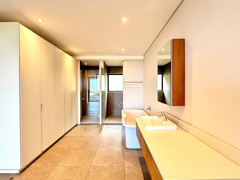 High Demand Investment in Nature’s Backyard, Tenants Love It, You’ll Love It More - Photo 10