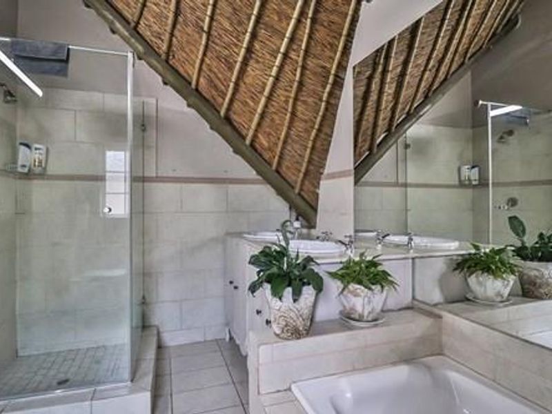 Beautiful Unique Spacious Boutique Hotel Style Home For Sale in Bedfordview - Photo 7