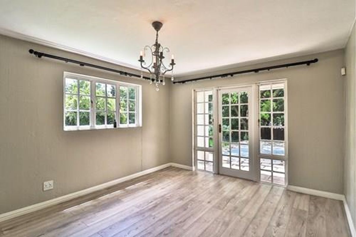 Beautiful Unique Spacious Boutique Hotel Style Home For Sale in Bedfordview - Photo 4