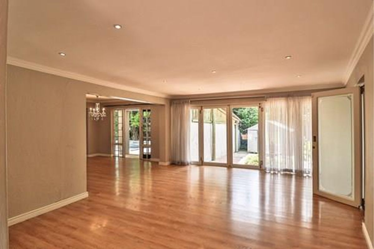 Beautiful Unique Spacious Boutique Hotel Style Home For Sale in Bedfordview - Photo 5