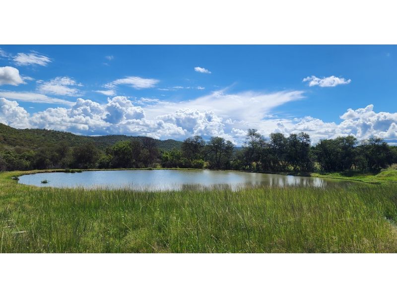 317.48 ha Farm near Bela-Bela with abundant water and spectacular views - OFF GRID - Photo 2