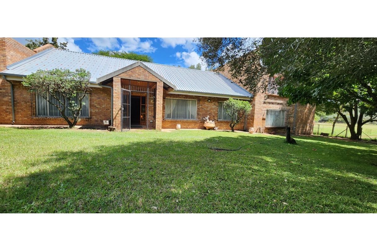 317.48 ha Farm near Bela-Bela with abundant water and spectacular views - OFF GRID - Photo 5