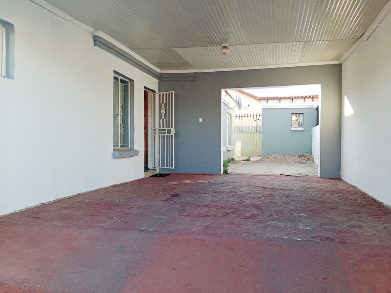 Beautiful 3 Bedroom House with 2,5 Full Set Bathrooms for Rental in Danville, Pretoria west - Photo 4