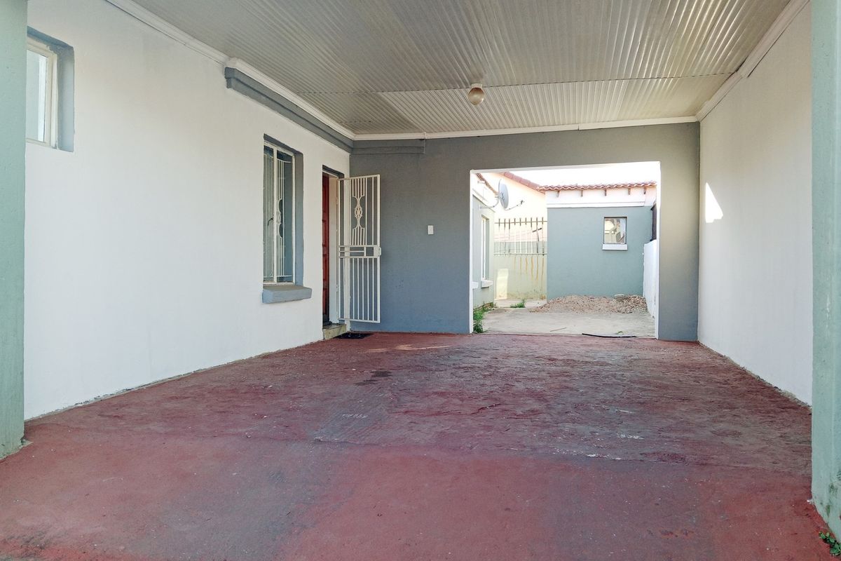 Beautiful 3 Bedroom House with 2,5 Full Set Bathrooms for Rental in Danville, Pretoria west - Photo 4