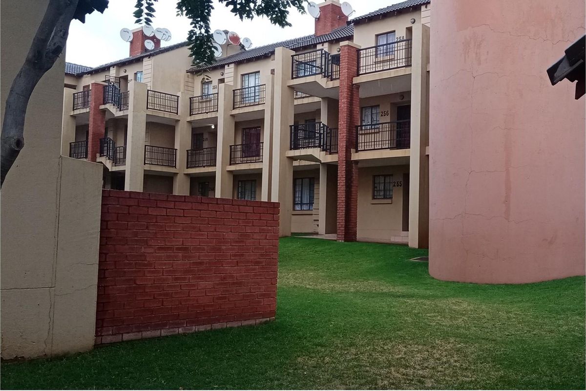 1 Bedroom For Sale In Midrand - Photo 2