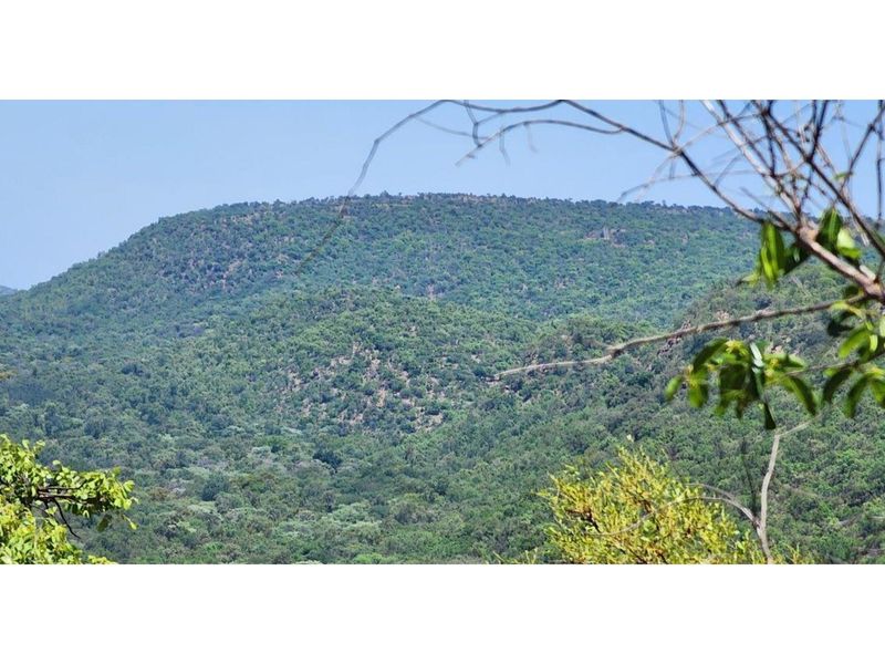 Intaba-Indle - Spectacular cliff and  mountain  views - Vacant land - Tar Roads - Photo 2