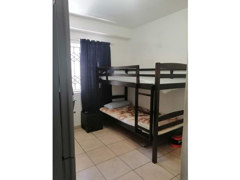 Fully tenanted 8 unit flat for sale - Photo 8