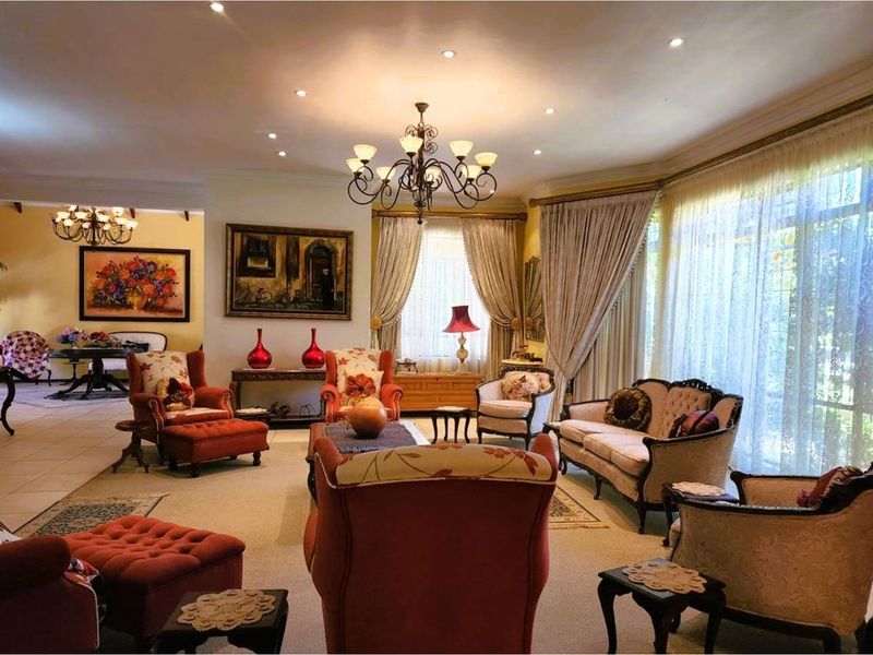 Ideal for a LARGE family or a Guest House. - Photo 6