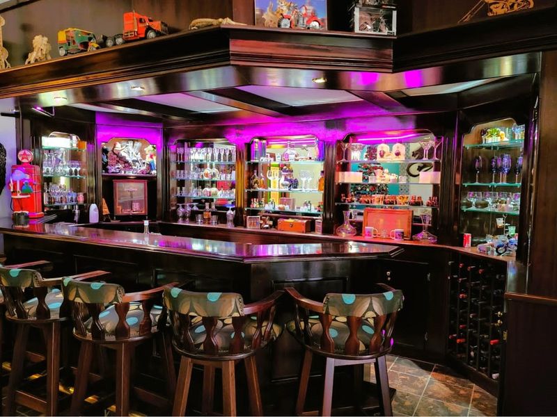 Ideal for a LARGE family or a Guest House. - Photo 10