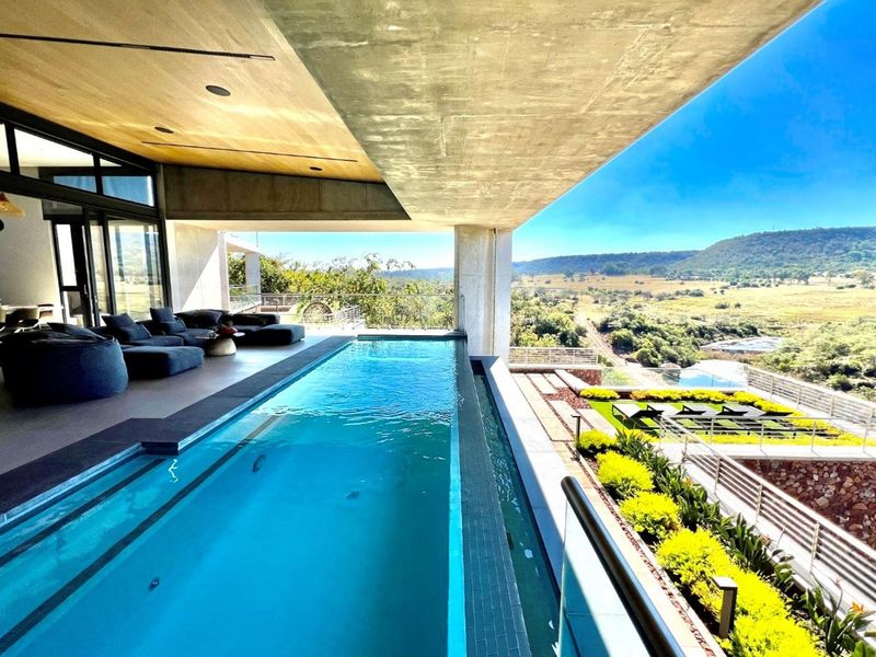 Exquisite Luxury Game Reserve Estate with Unparalleled Amenities - Lodge and luxury home. - Photo 7
