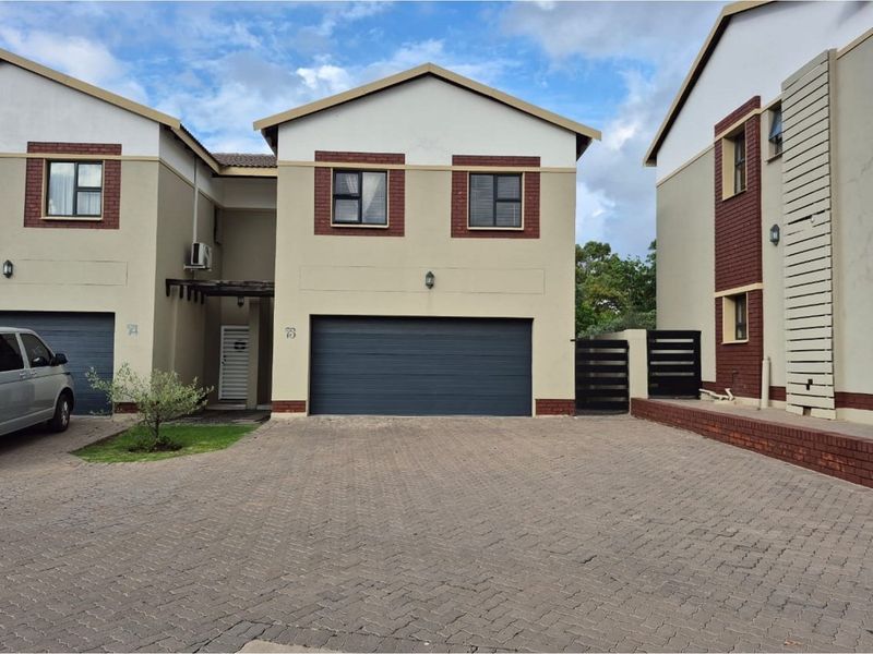 A stunning 4-bedroom house in a secure estate in Equestria! - Photo 3