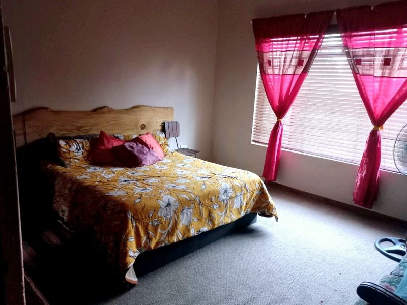 Time to Buy? Family home in Aerorand available.... - Photo 7