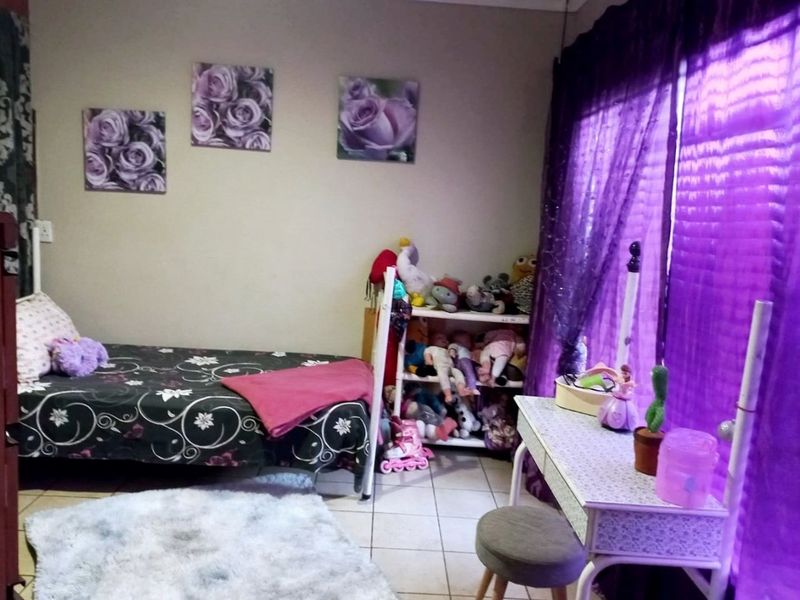 Time to Buy? Family home in Aerorand available.... - Photo 6