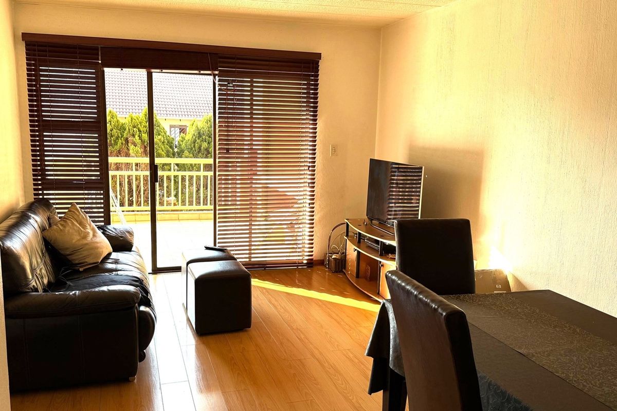 Ideal Starter Home or Investment Gem in Bedford Gardens - Photo 2