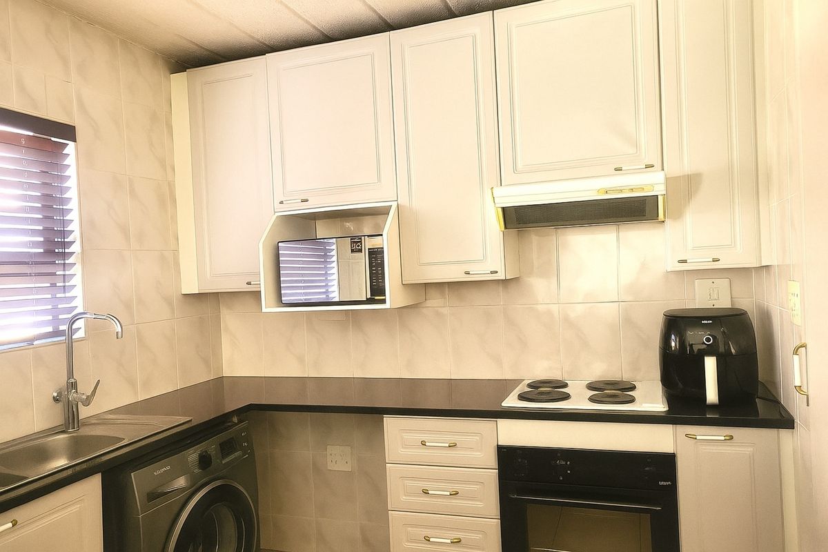 Ideal Starter Home or Investment Gem in Bedford Gardens - Photo 5