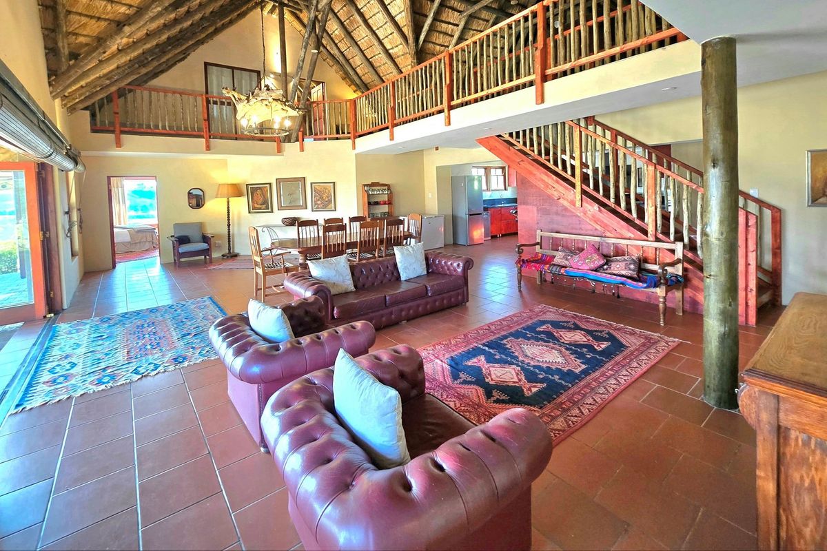 Inkungu Homestead - Elegant Country Retreat in Champagne Valley, Drakensberg - Photo 3