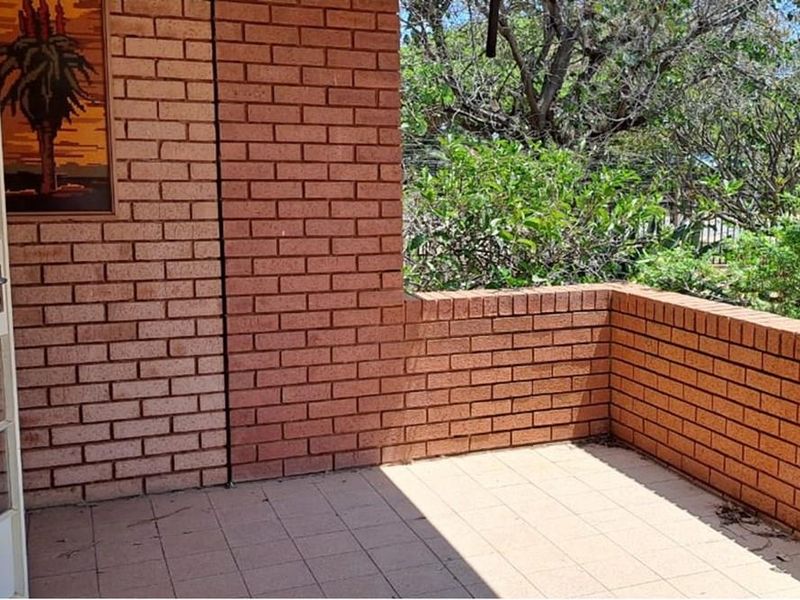 Charming 2-Bedroom Home for sale in a Retirement Village - Photo 5