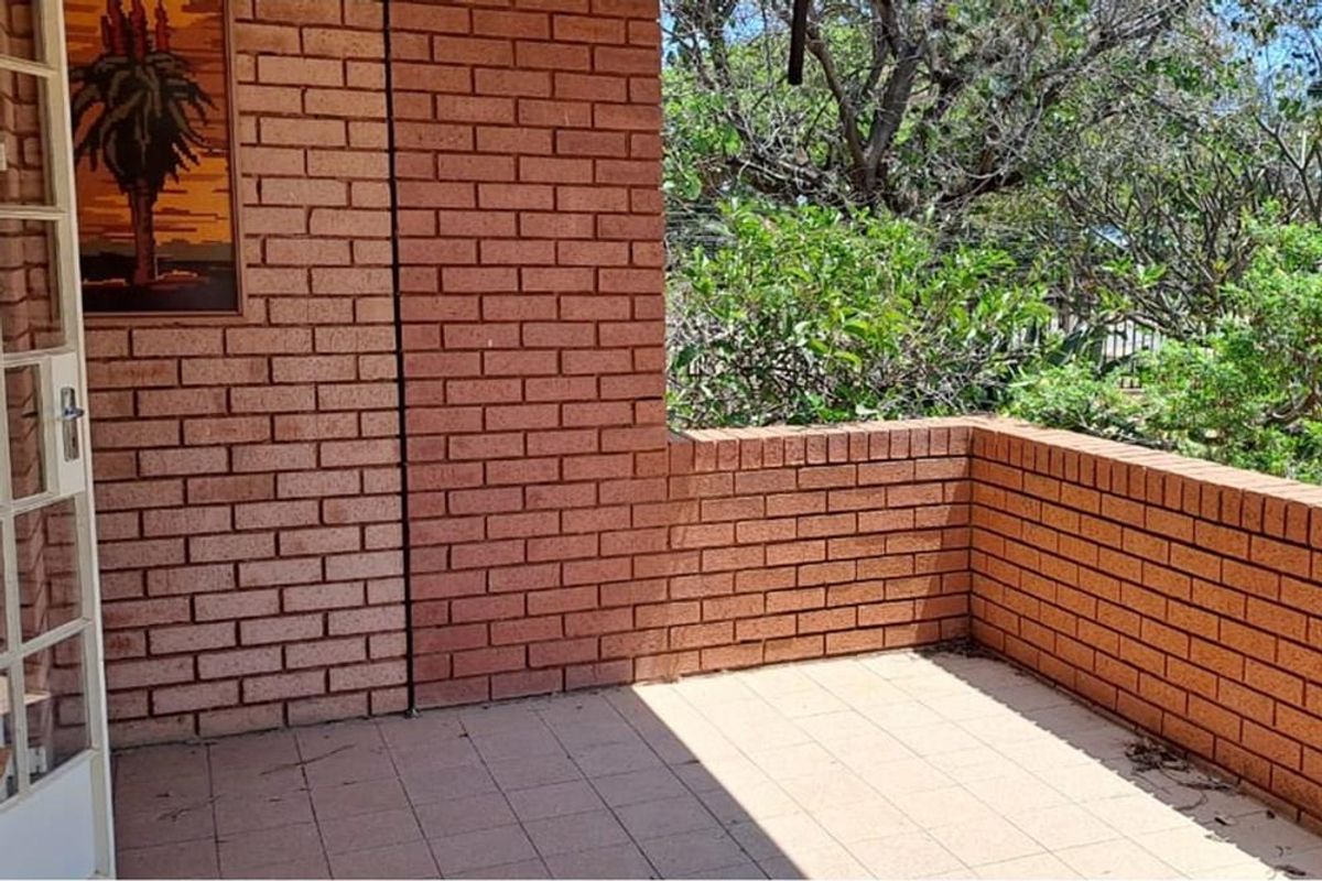 Charming 2-Bedroom Home for sale in a Retirement Village - Photo 5