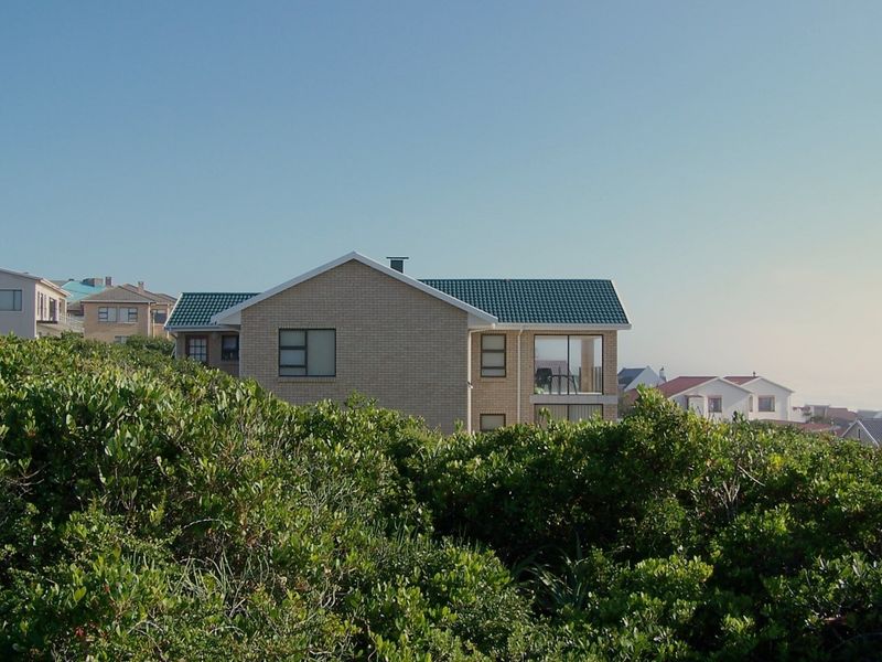 Hidden Coastal Gem Surrounded by Nature - Photo 7