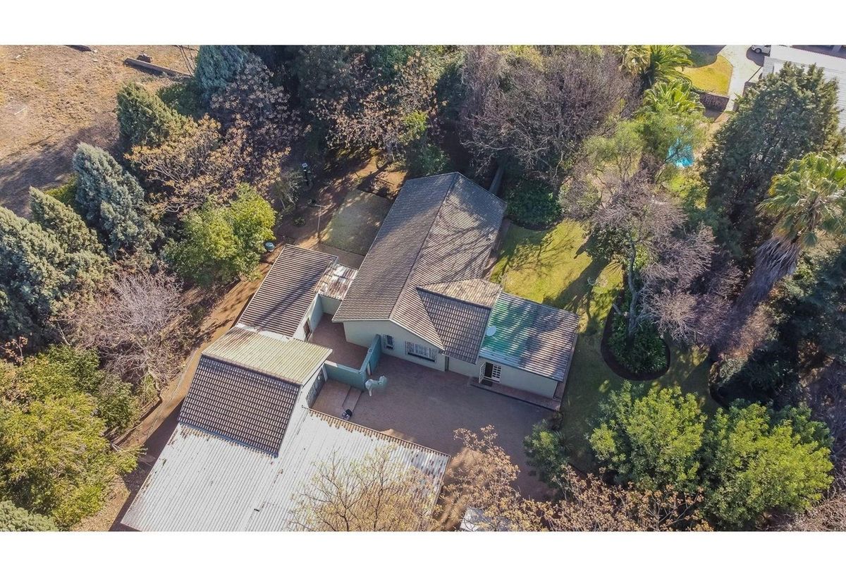 Expansive 2.2 Hectare Property with Two Distinctive Homes and Amenities - Photo 2