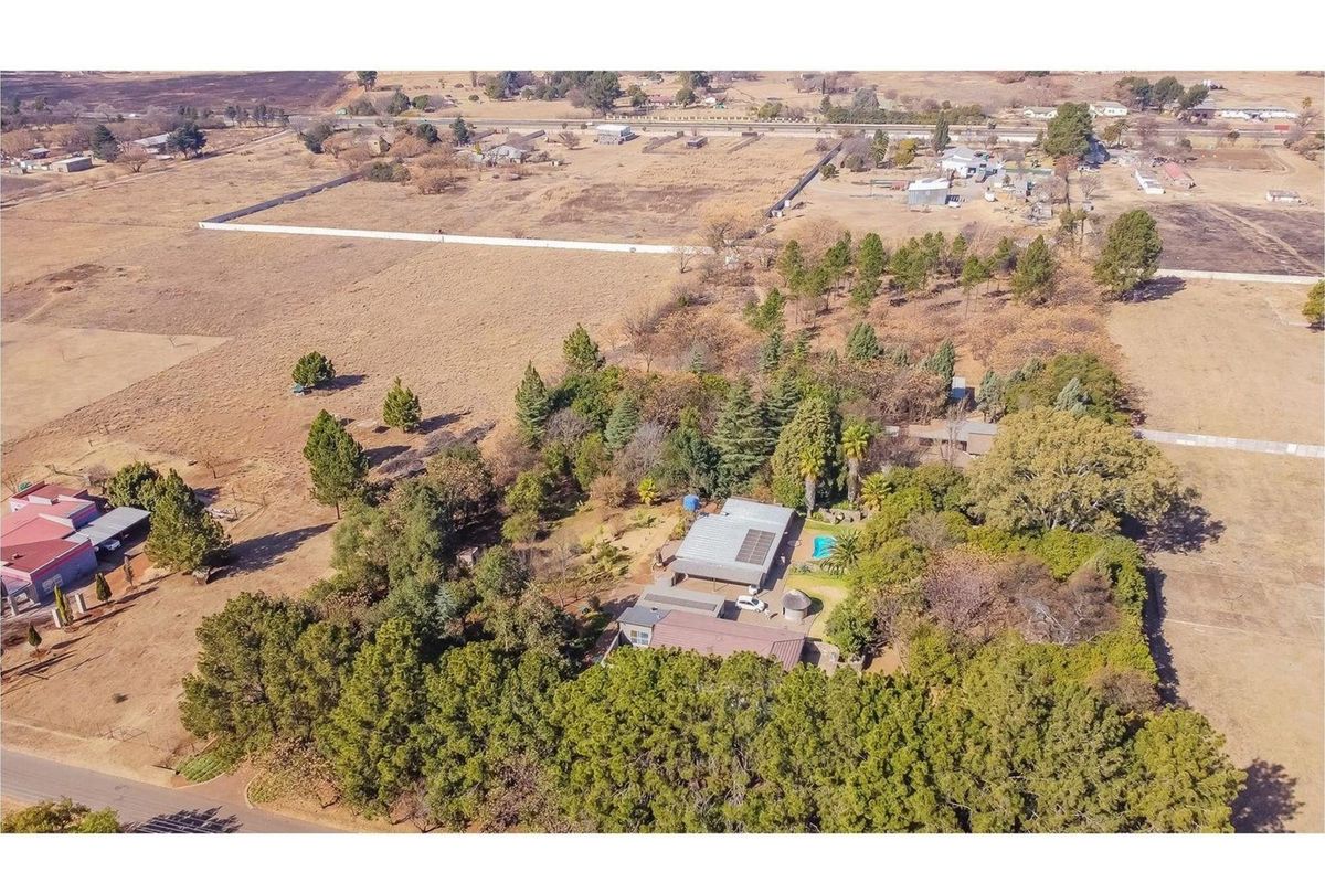 Expansive 2.2 Hectare Property with Two Distinctive Homes and Amenities - Photo 3