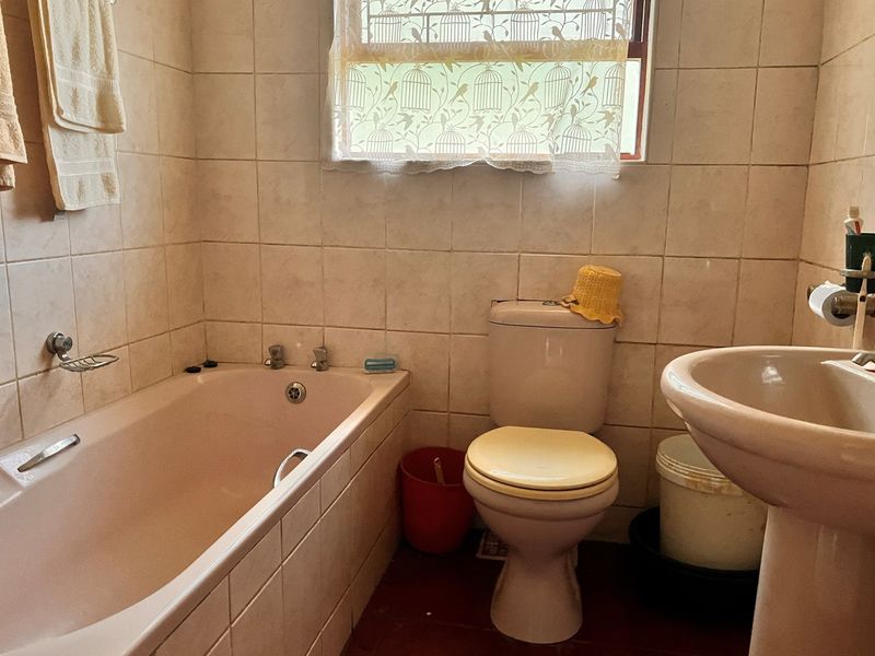 Two bedroom home walled and gated for sale in East London Summerpride - Photo 8