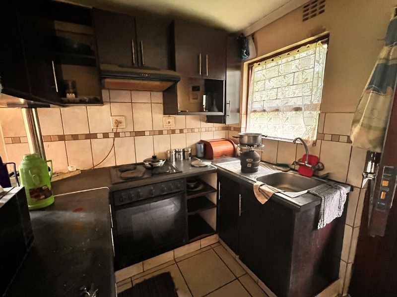 Two bedroom home walled and gated for sale in East London Summerpride - Photo 3