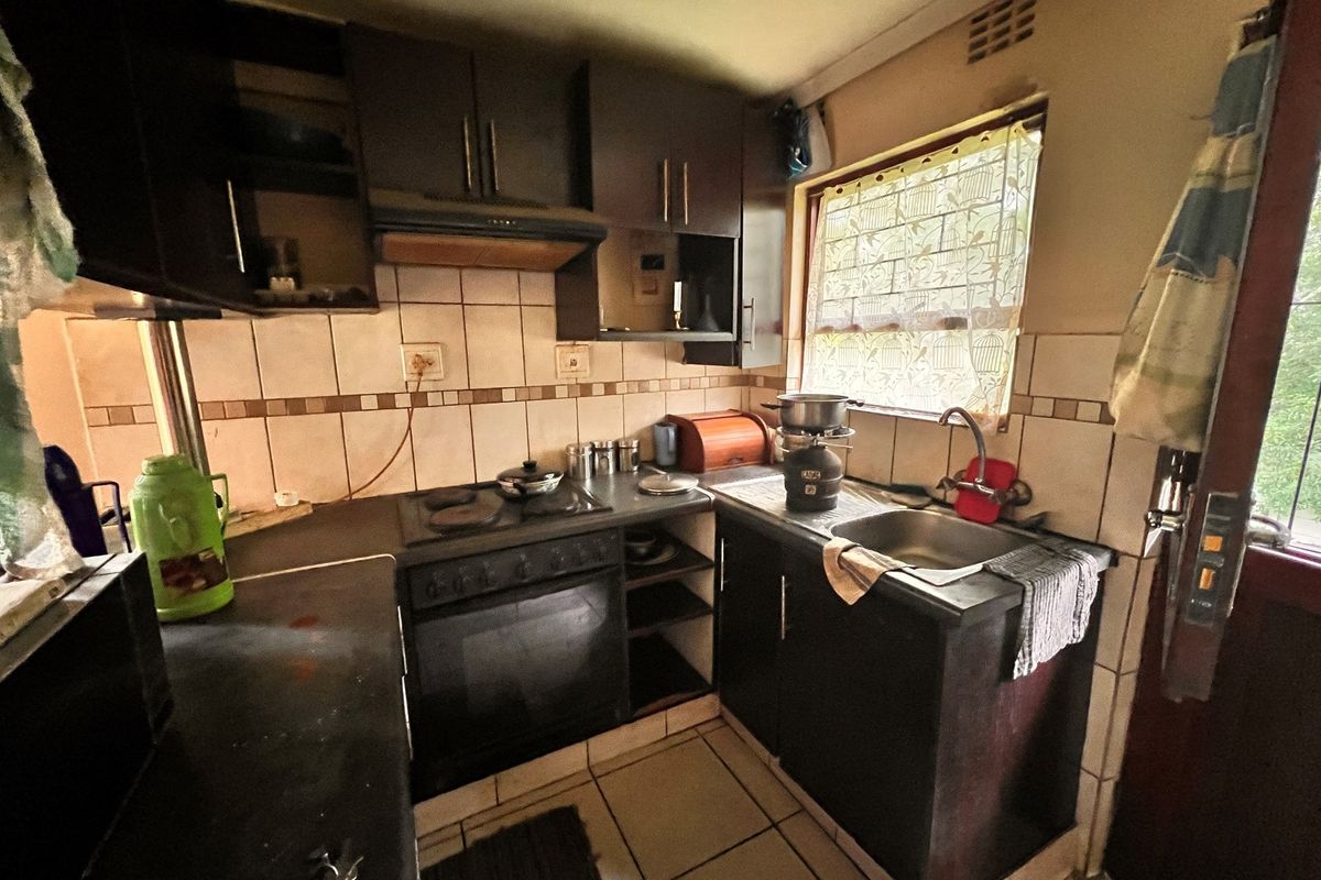 Two bedroom home walled and gated for sale in East London Summerpride - Photo 3