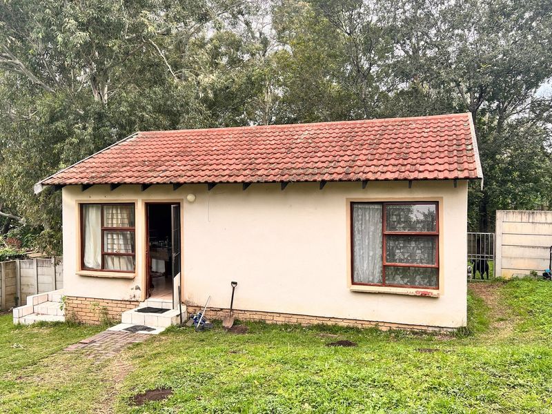 Two bedroom home walled and gated for sale in East London Summerpride - Photo 2