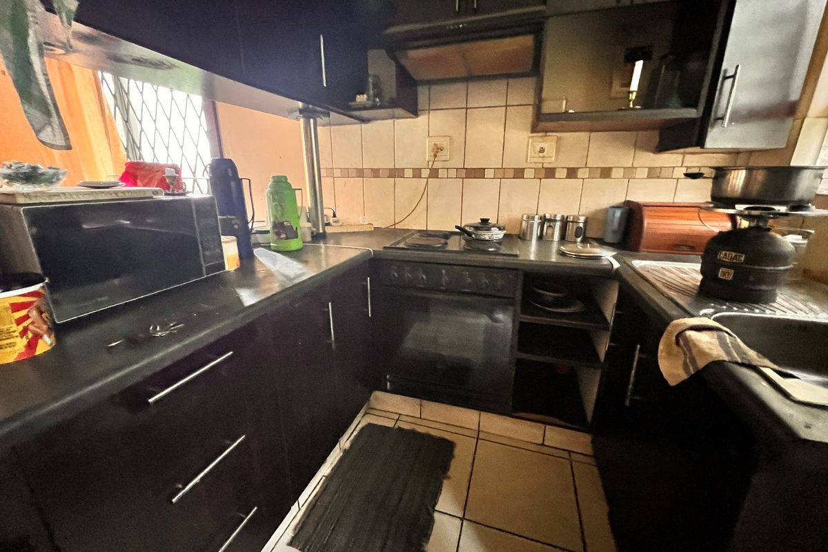 Two bedroom home walled and gated for sale in East London Summerpride - Photo 4