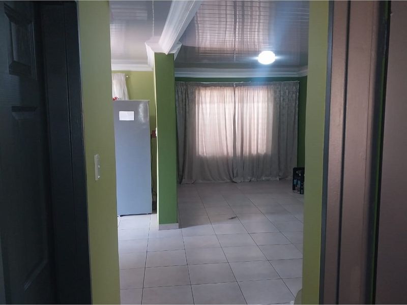 3 bedroom house for Sale in Lehae - Photo 6