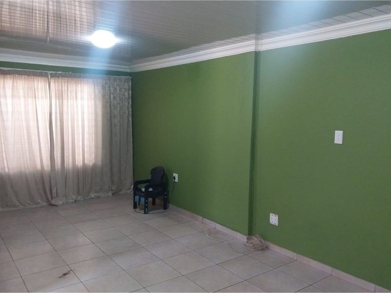 3 bedroom house for Sale in Lehae - Photo 5