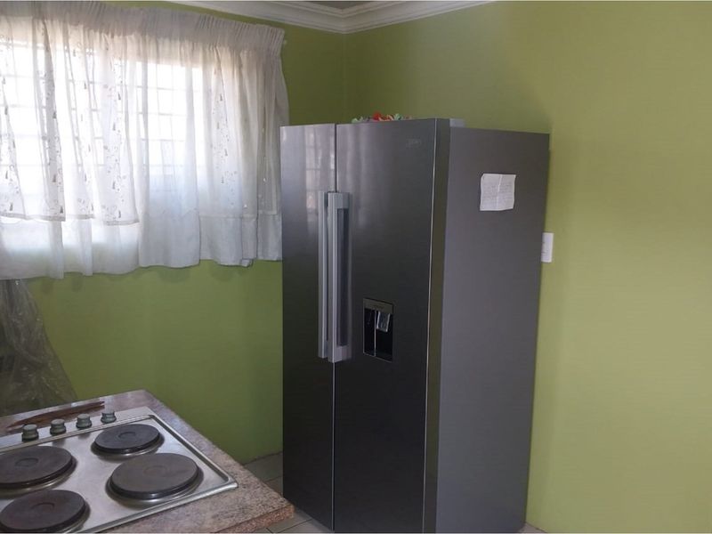 3 bedroom house for Sale in Lehae - Photo 4