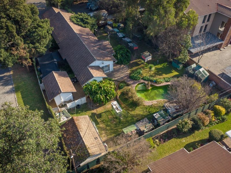 Strategic investment property with medical usage consent - Photo 2