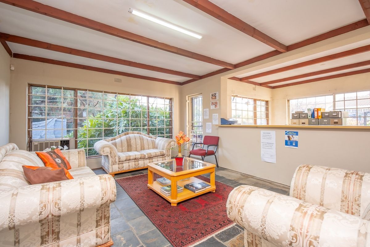 Strategic investment property with medical usage consent - Photo 5