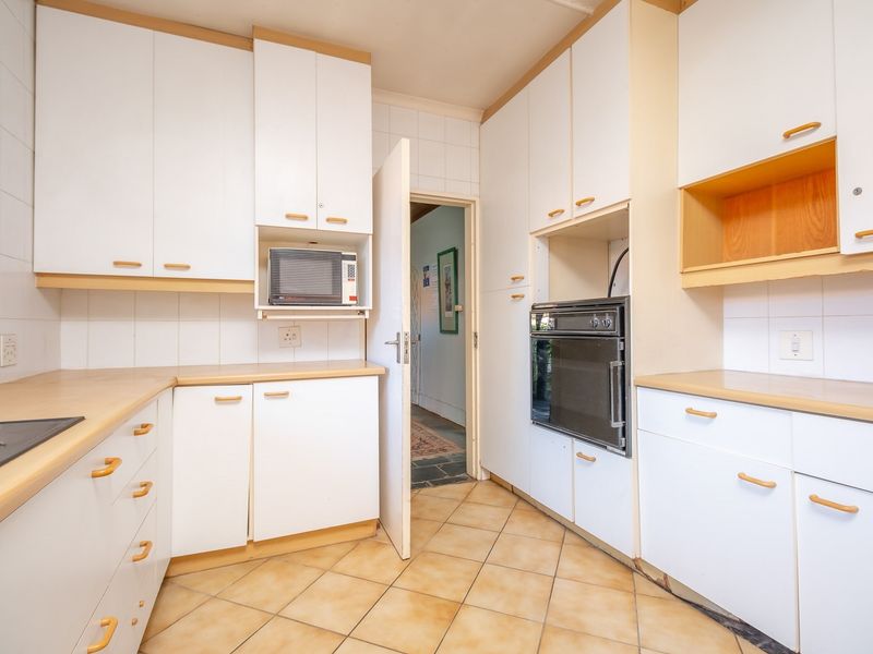 SOLD! Strategic investment property with medical usage consent - Photo 6