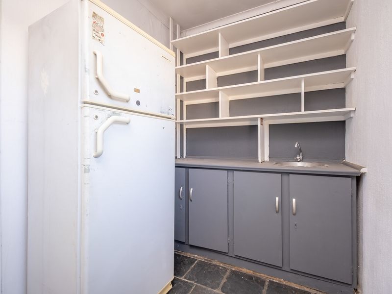 SOLD! Strategic investment property with medical usage consent - Photo 9