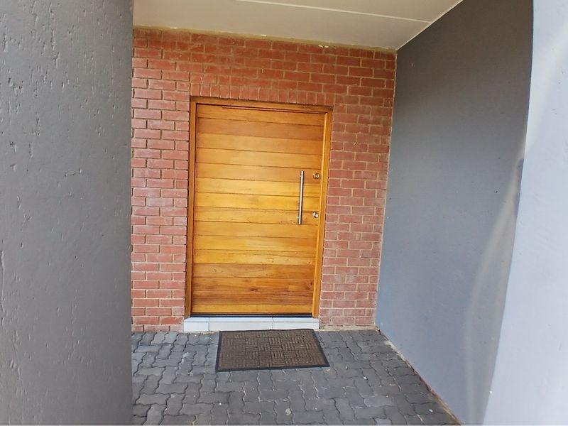 4-bedroom, 3-bathroom beautiful family home Available For Sale - Photo 4