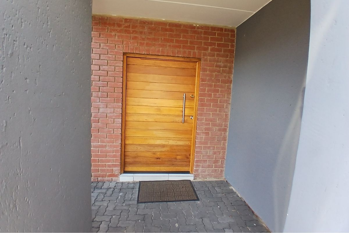 4-bedroom, 3-bathroom beautiful family home Available For Sale - Photo 4