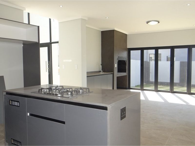 3 Bedroom House in Fountain Brook Estate - Photo 7